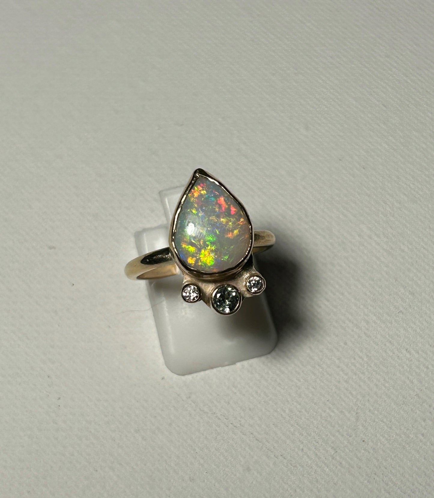 Crystal opal crown ring