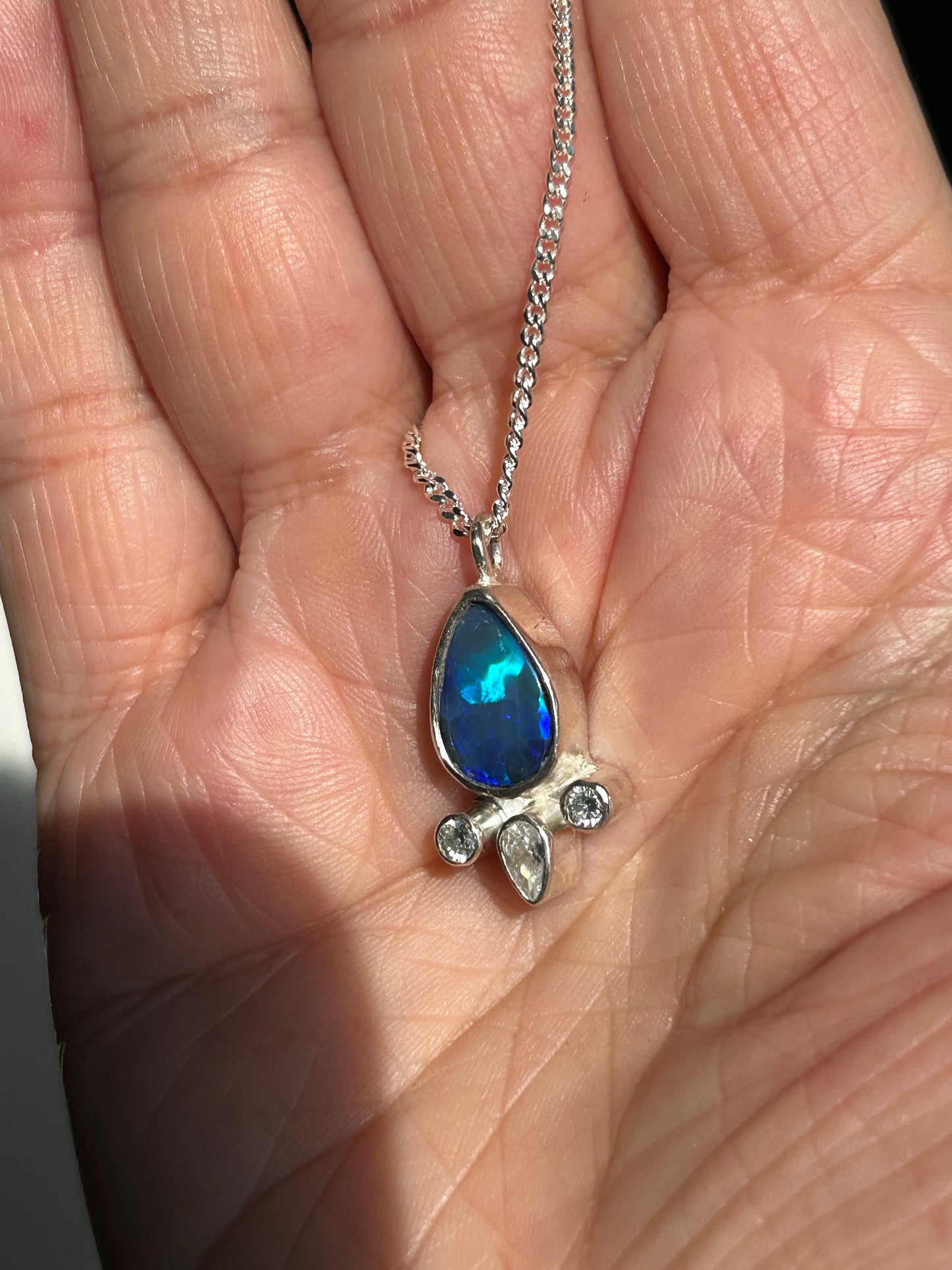 Blue flash pendant
