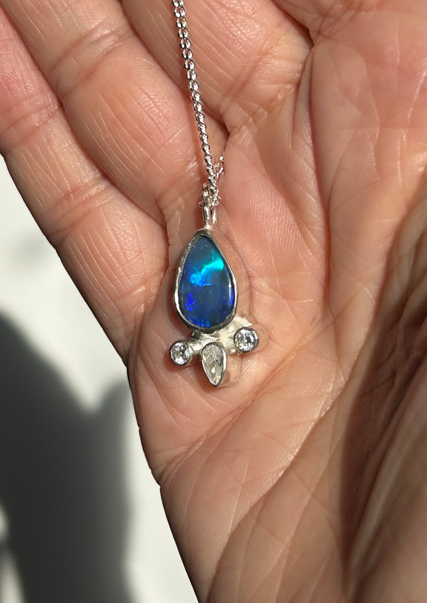 Blue flash pendant