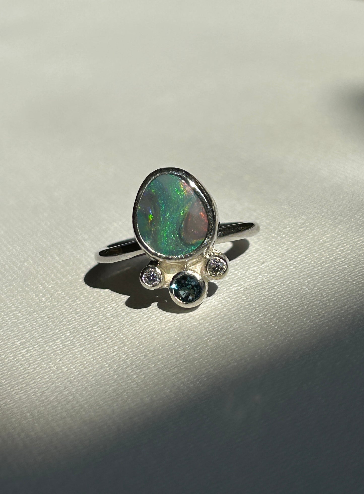 Green/pink opal crown ring
