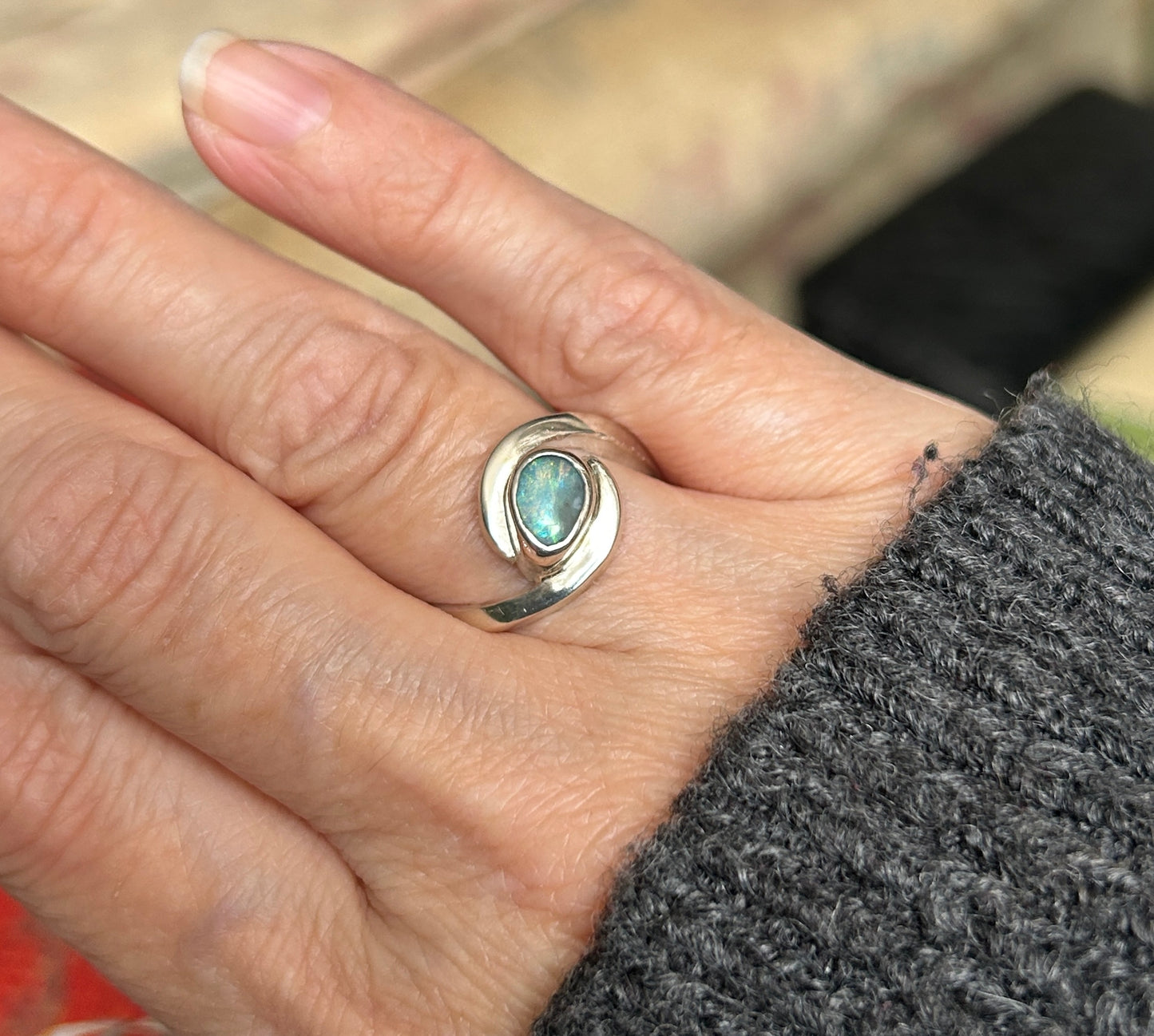 Green swirl ring