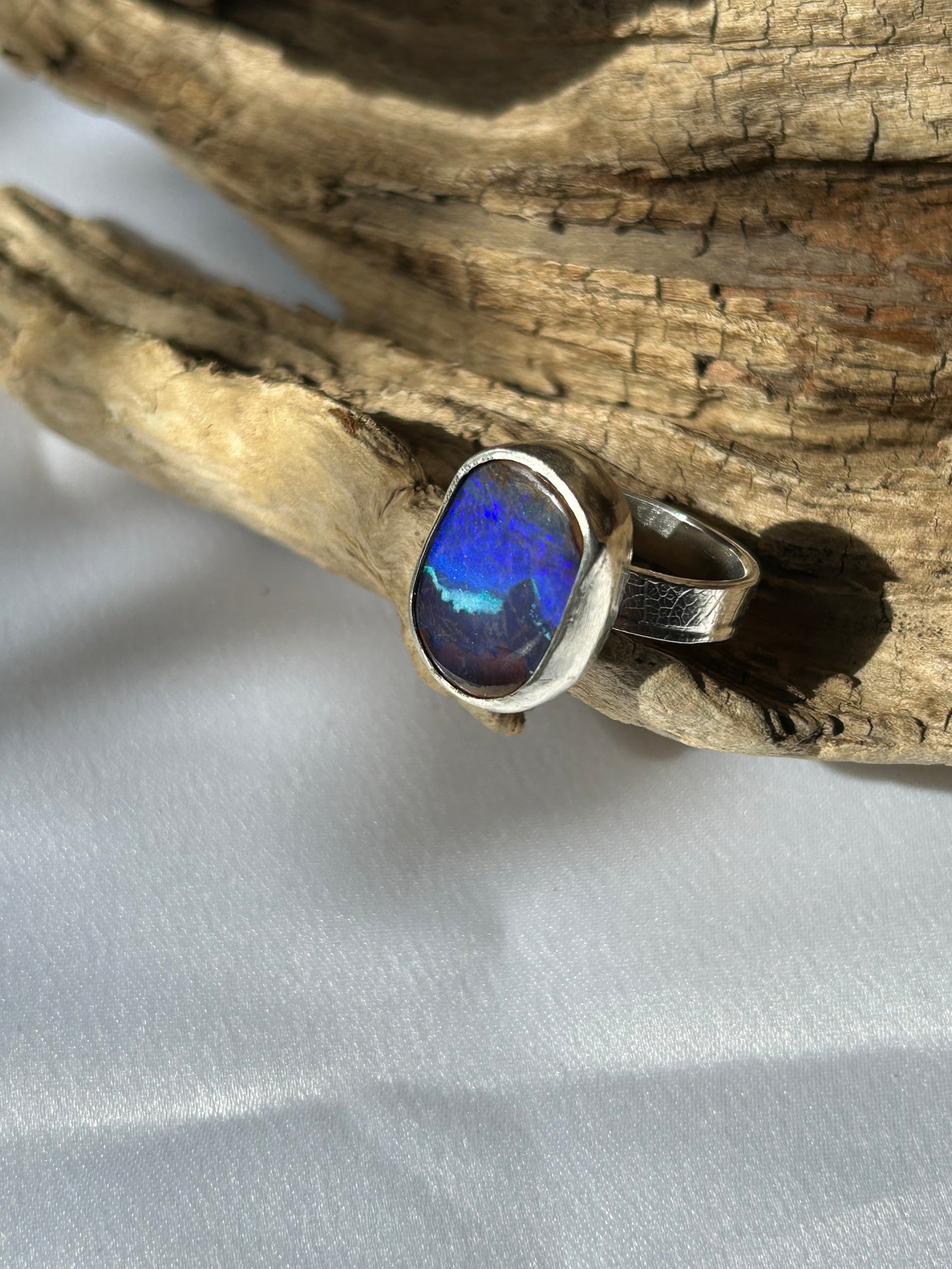 Opal picture stone ring