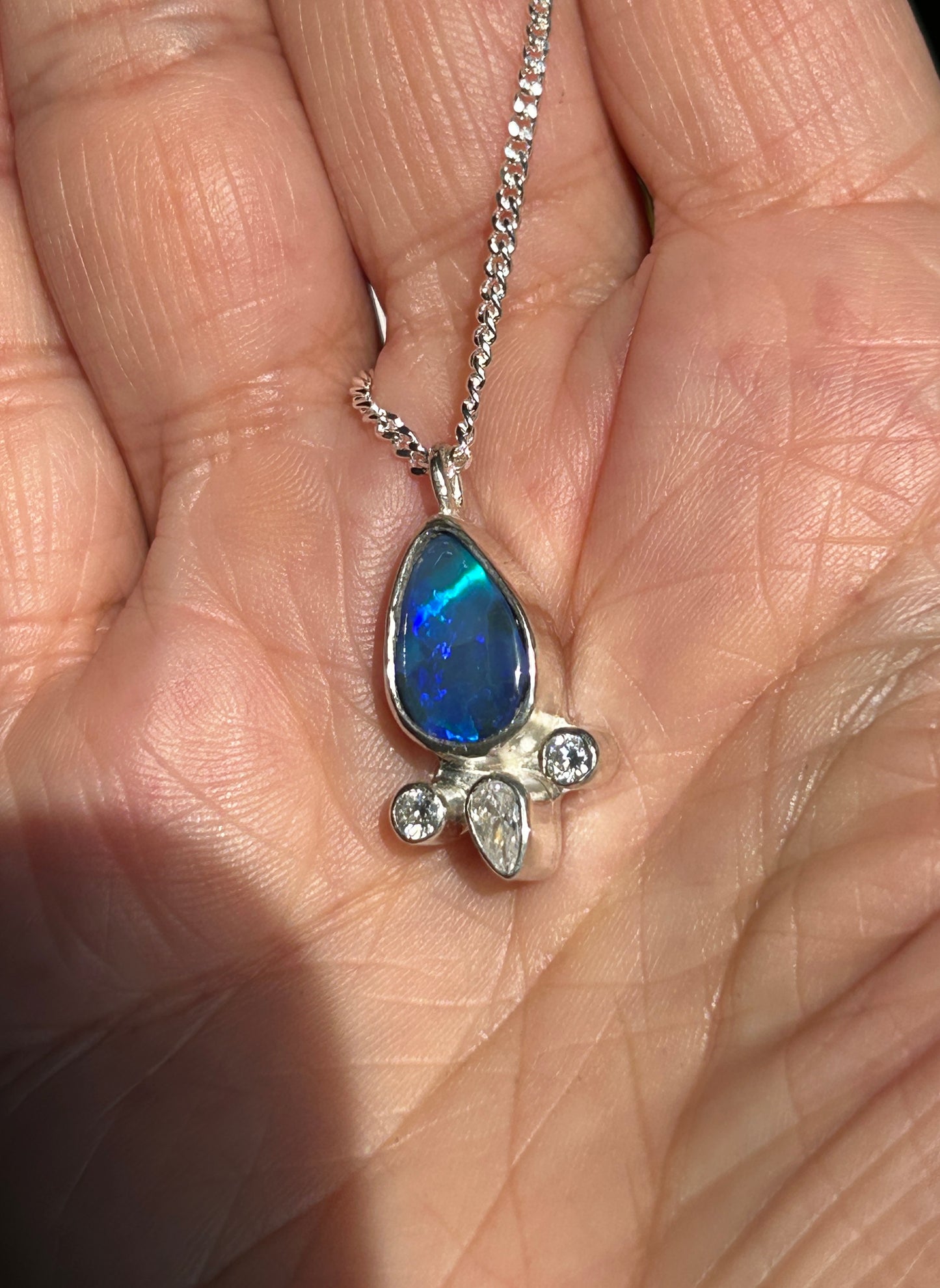 Blue flash pendant