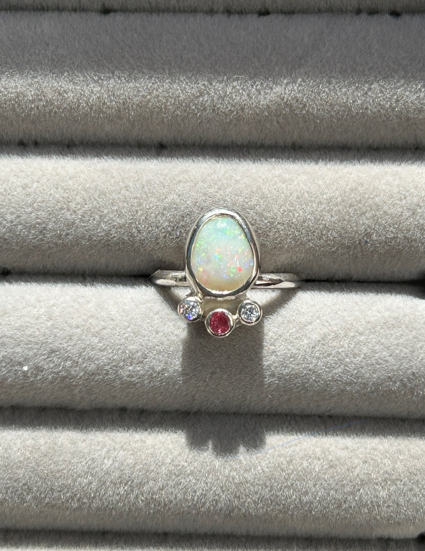 Glitter crown ring