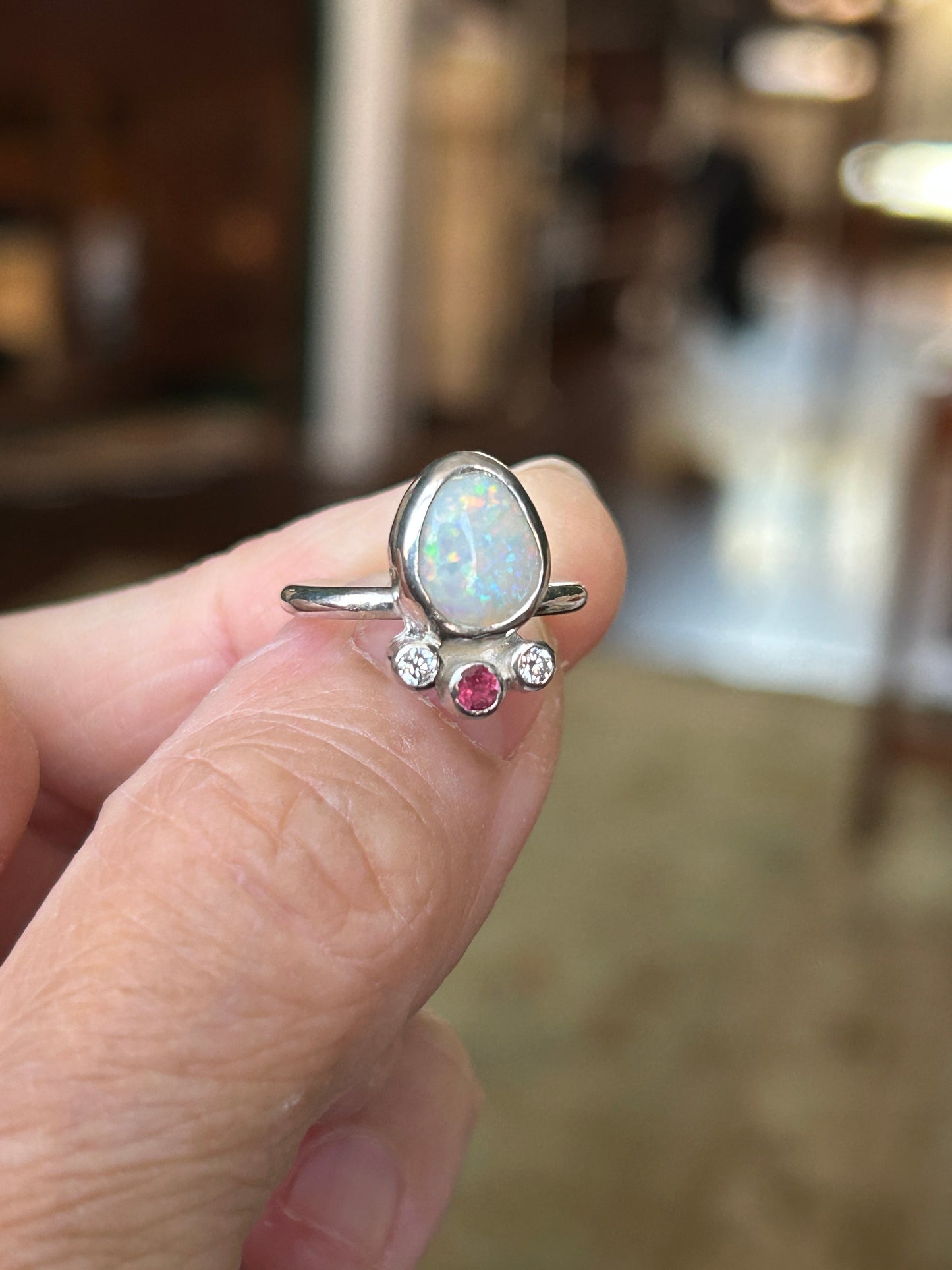 Glitter crown ring