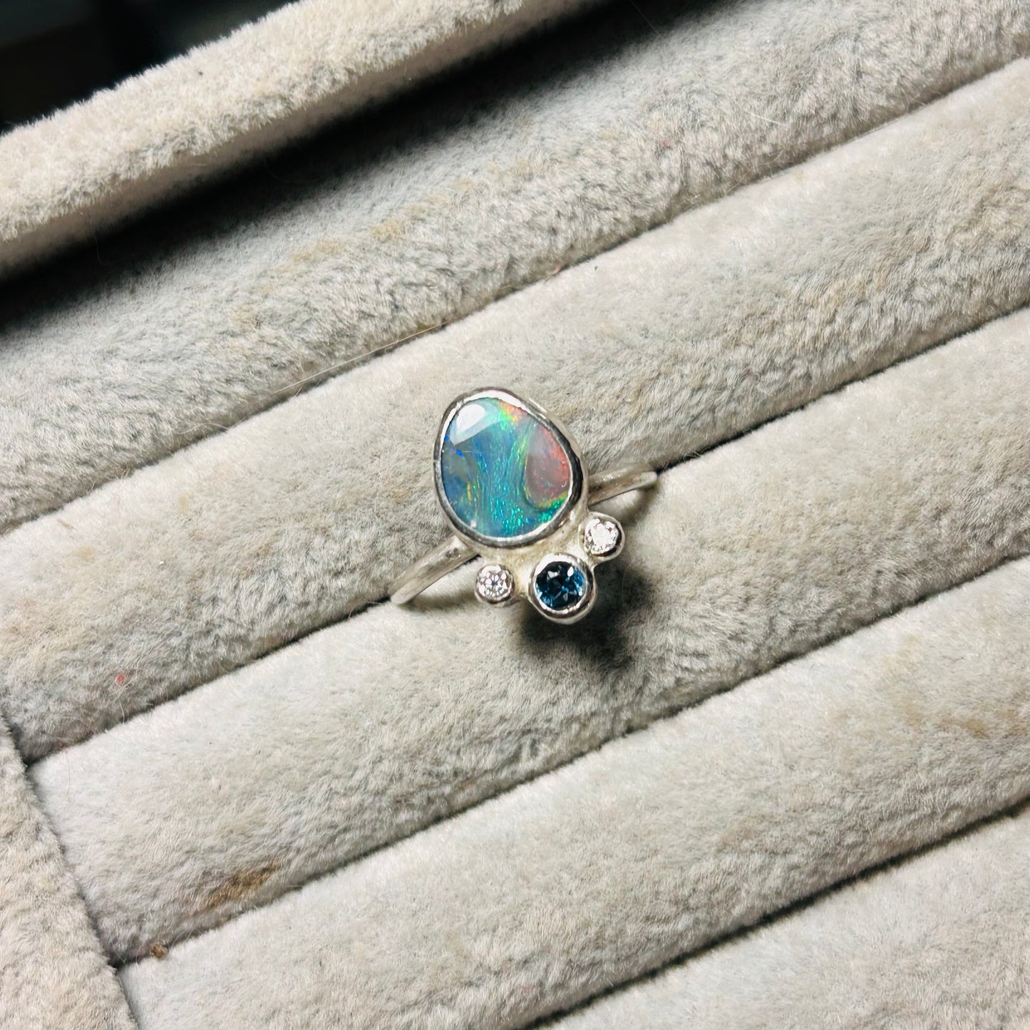 Green/pink opal crown ring