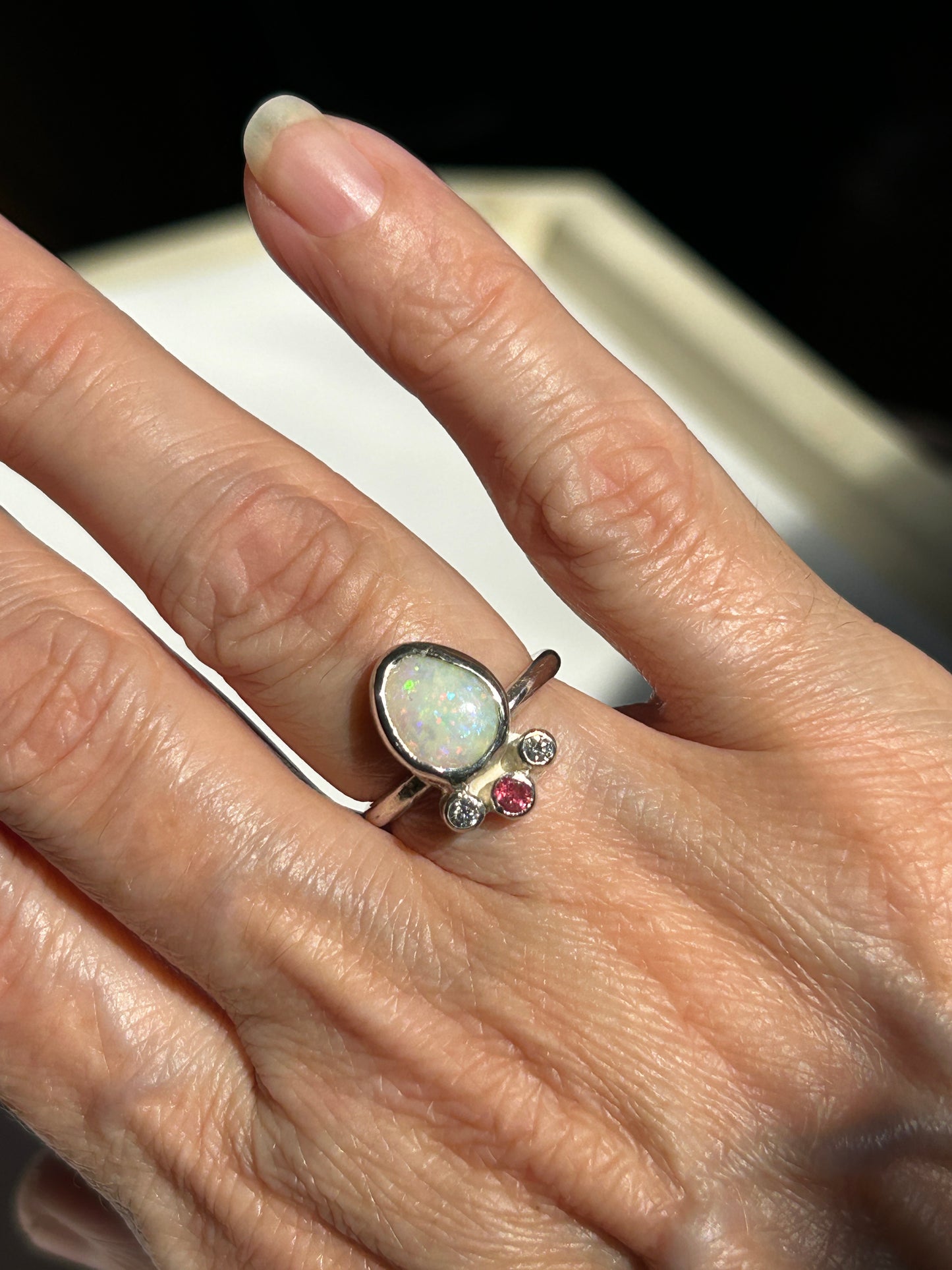 Glitter crown ring