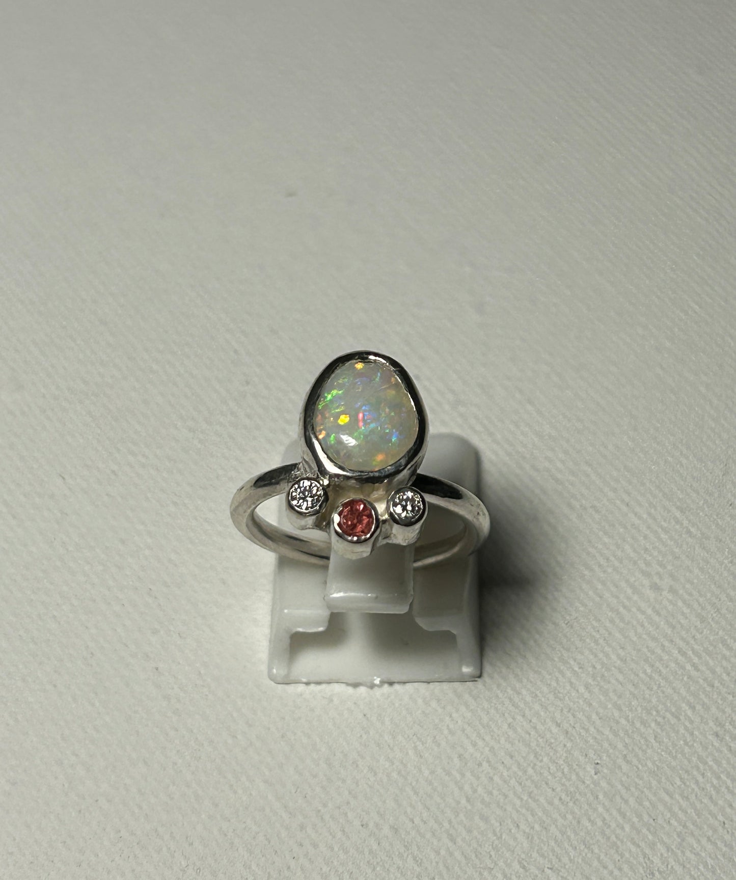 Glitter crown ring