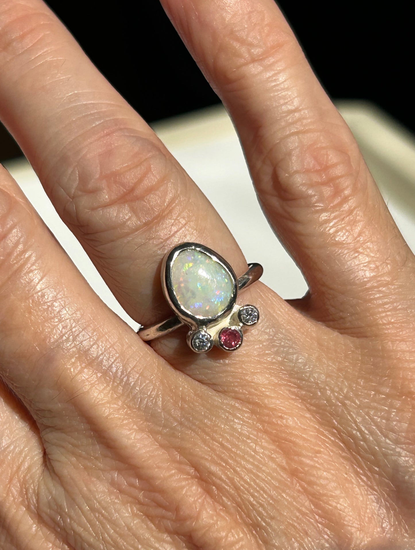Glitter crown ring